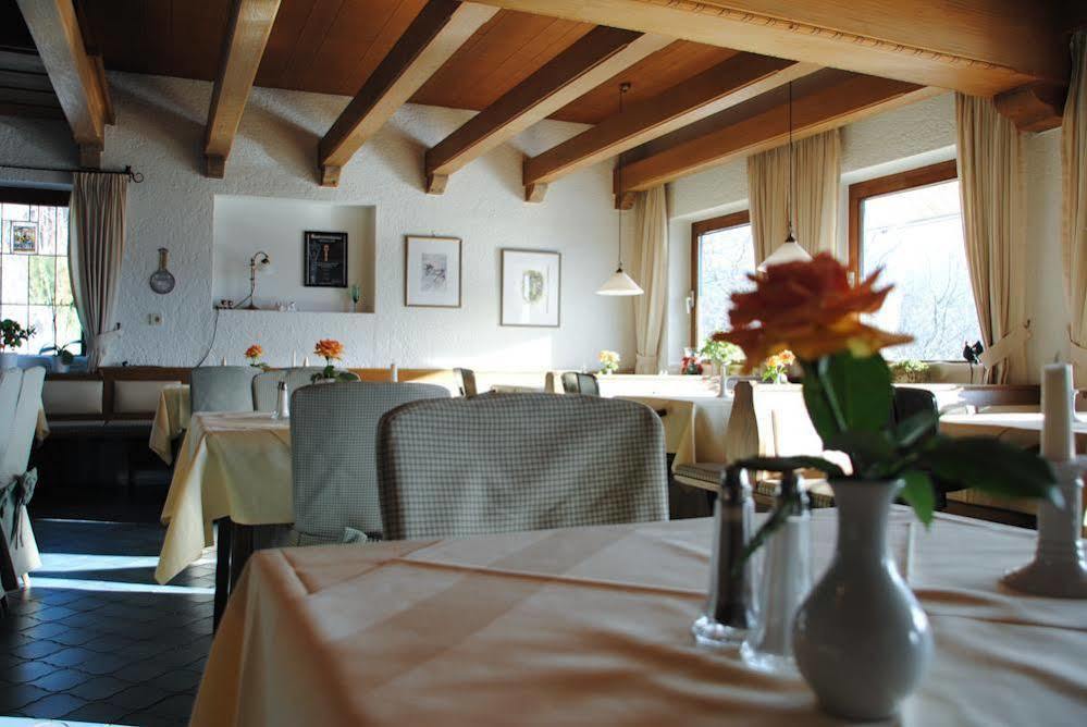 Hotel Restaurant Ferienwohnungen Alpenhof Übersee Kültér fotó